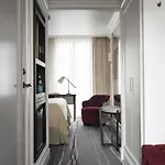 Britannia Hotel 5*