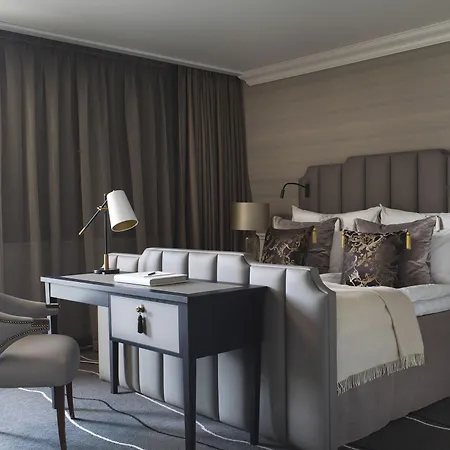 호텔 Britannia 5*