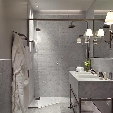 Britannia Отель