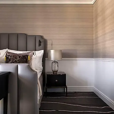 Britannia 5*