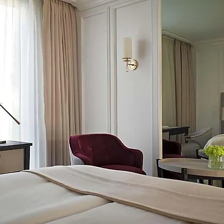 Britannia Otel