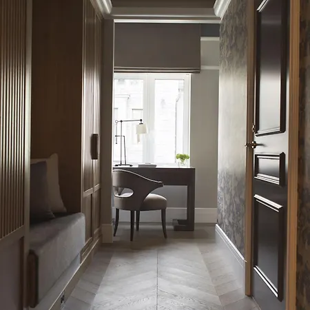 Britannia Hotel 5*